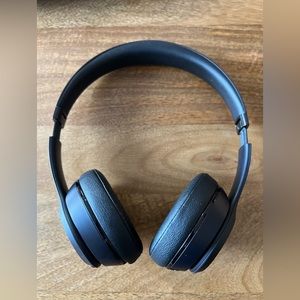 Beats Wireless Headphones Black